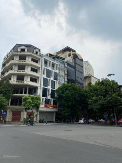 Cho thuê nhà liền kề Trần Kim Xuyến, giá 35 tr/tháng, diện tích 100 m2 x 5 tầng